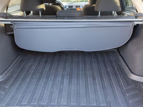 Used 2017 Subaru Outback 2.5i Premium image 21