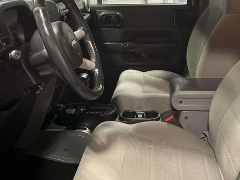 Used 2008 Jeep Wrangler Unlimited Sahara image 8