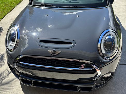 Used 2017 MINI Cooper S image 6