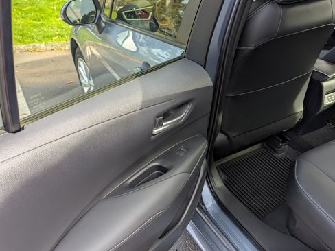 Used 2024 Toyota Corolla XLE image 21