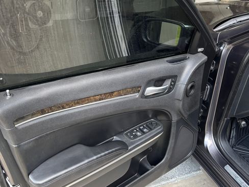 Used 2014 Chrysler 300 C AWD/4WD image 15