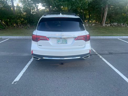 Used 2018 Acura MDX w/ Technology & Entertainment AWD/4WD image 5