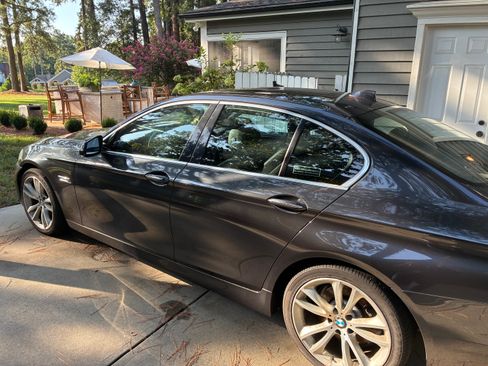 Used 2014 BMW 535i xDrive Sedan AWD/4WD image 2