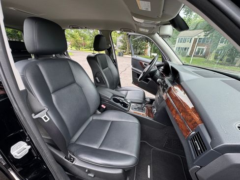 Used 2010 Mercedes-Benz GLK 350 4MATIC image 19