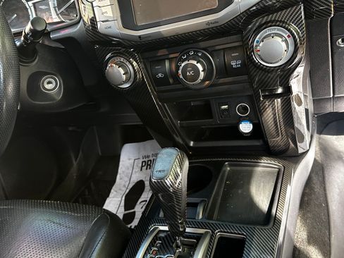 Used 2014 Toyota 4Runner SR5 image 14