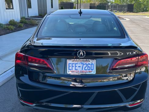 Used 2016 Acura TLX w/ Technology Package image 4