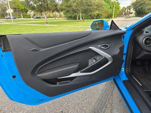 Used 2023 Chevrolet Camaro SS image 11