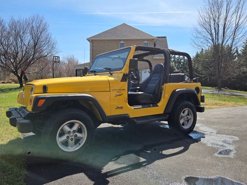 Used 2000 Jeep Wrangler Sport image 12