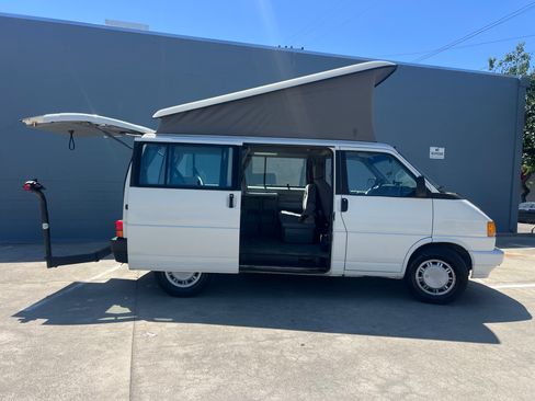 Used 1993 Volkswagen Eurovan MV FWD image 2