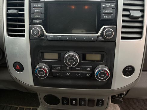 Used 2017 Nissan Frontier SV w/ SV Value Truck Package image 9