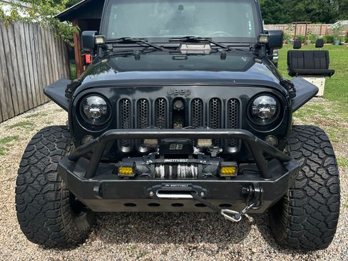 Used 2014 Jeep Wrangler Sport image 24