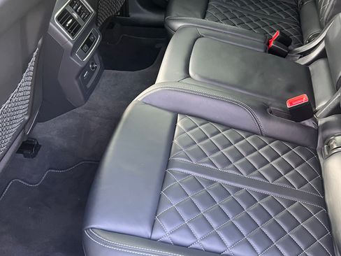 Used 2019 Audi SQ5 Premium Plus w/ Premium Plus Package image 13