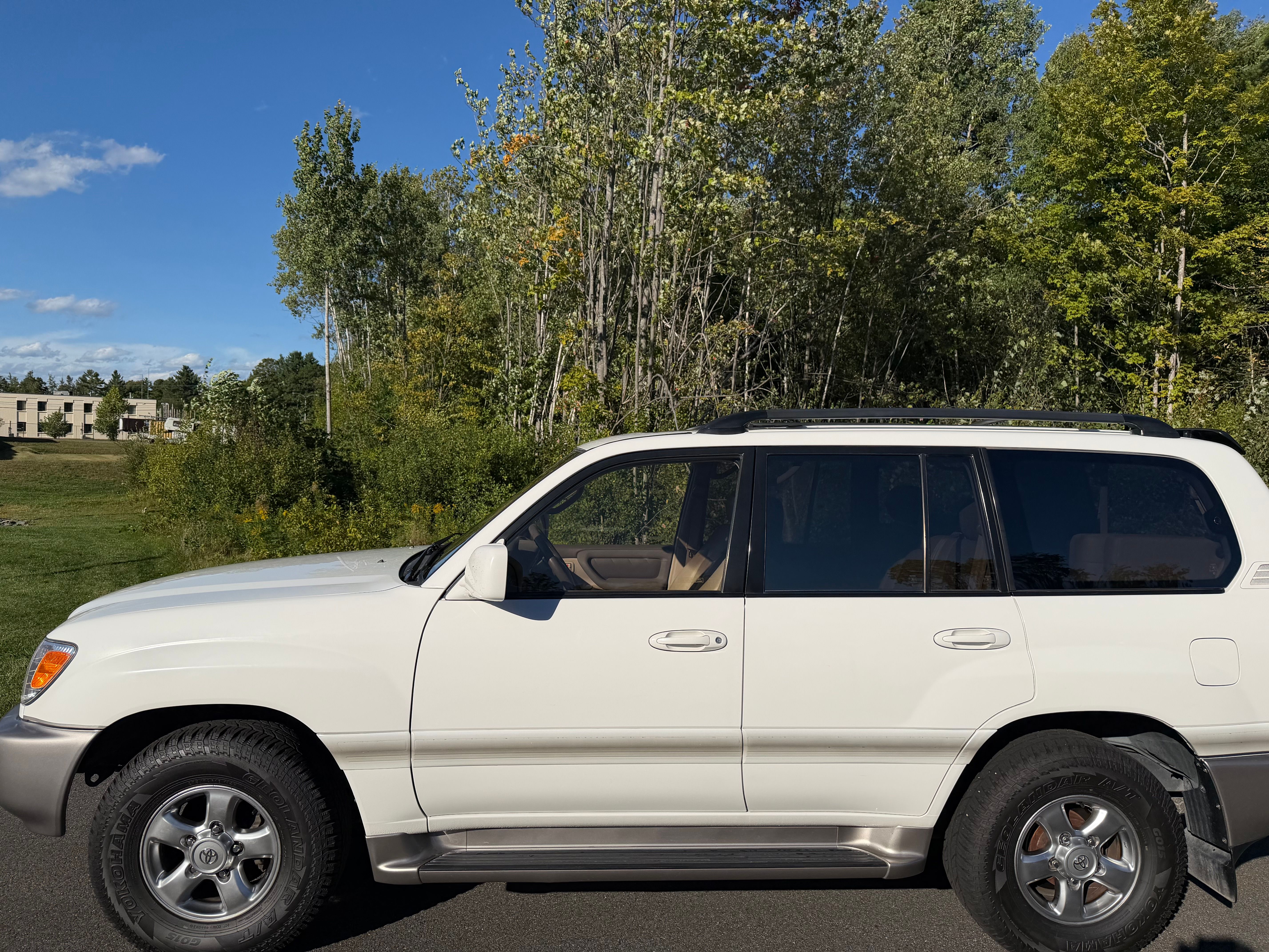 Used 2002 Toyota Land Cruiser AWD/4WD image 1