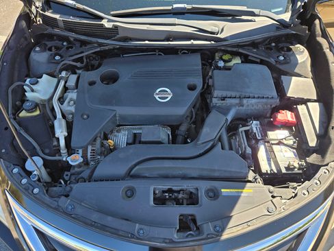 Used 2015 Nissan Altima 2.5 S w/ Power Driver Seat Package image 11