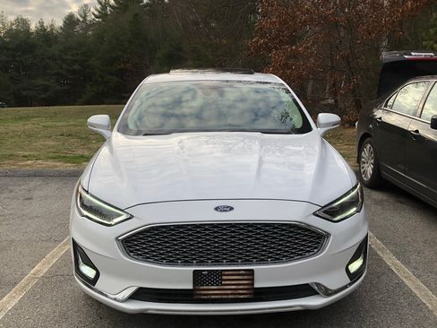 Used 2019 Ford Fusion Titanium AWD/4WD image 6