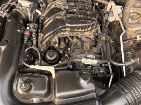 Used 2015 Jeep Grand Cherokee Summit w/ Platinum Series Group RWD image 28