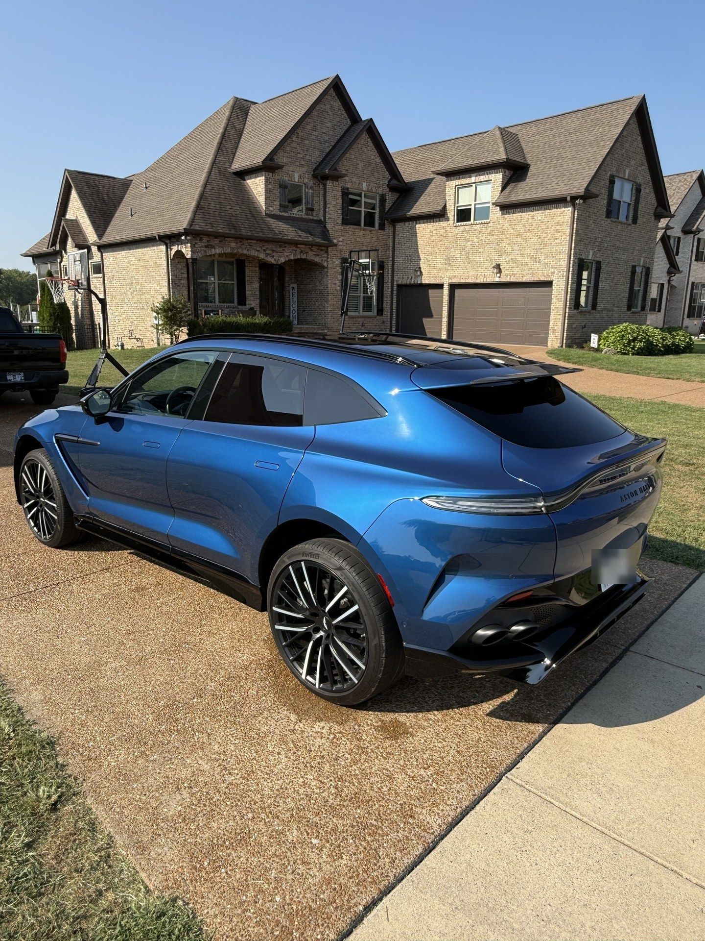 Used 2023 Aston Martin DBX 707 AWD/4WD image 6