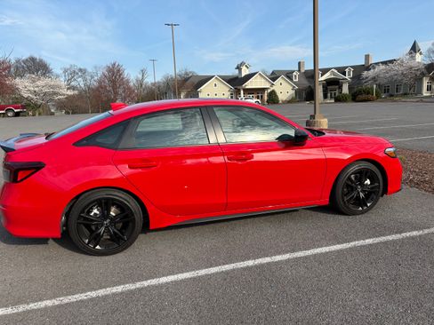 Used 2026 Honda Civic Si image 2