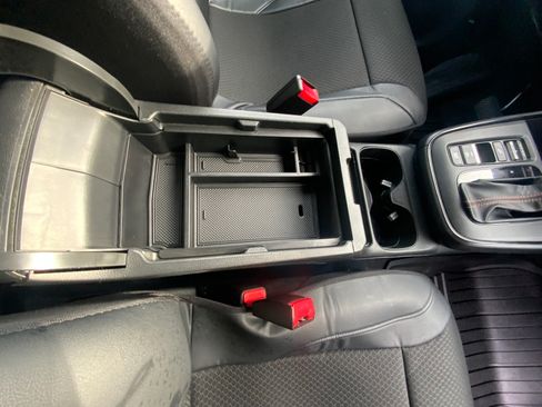 Used 2024 Honda CR-V Sport image 15