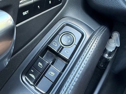 Used 2012 Porsche 911 Carrera RWD image 9