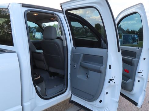 Used 2008 Dodge Ram 2500 Truck SLT w/ Popular Equipment Group AWD/4WD image 12