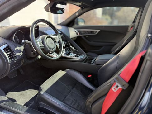 Used 2018 Jaguar F-TYPE Coupe RWD image 15