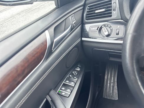 Used 2017 BMW X3 xDrive28i image 13