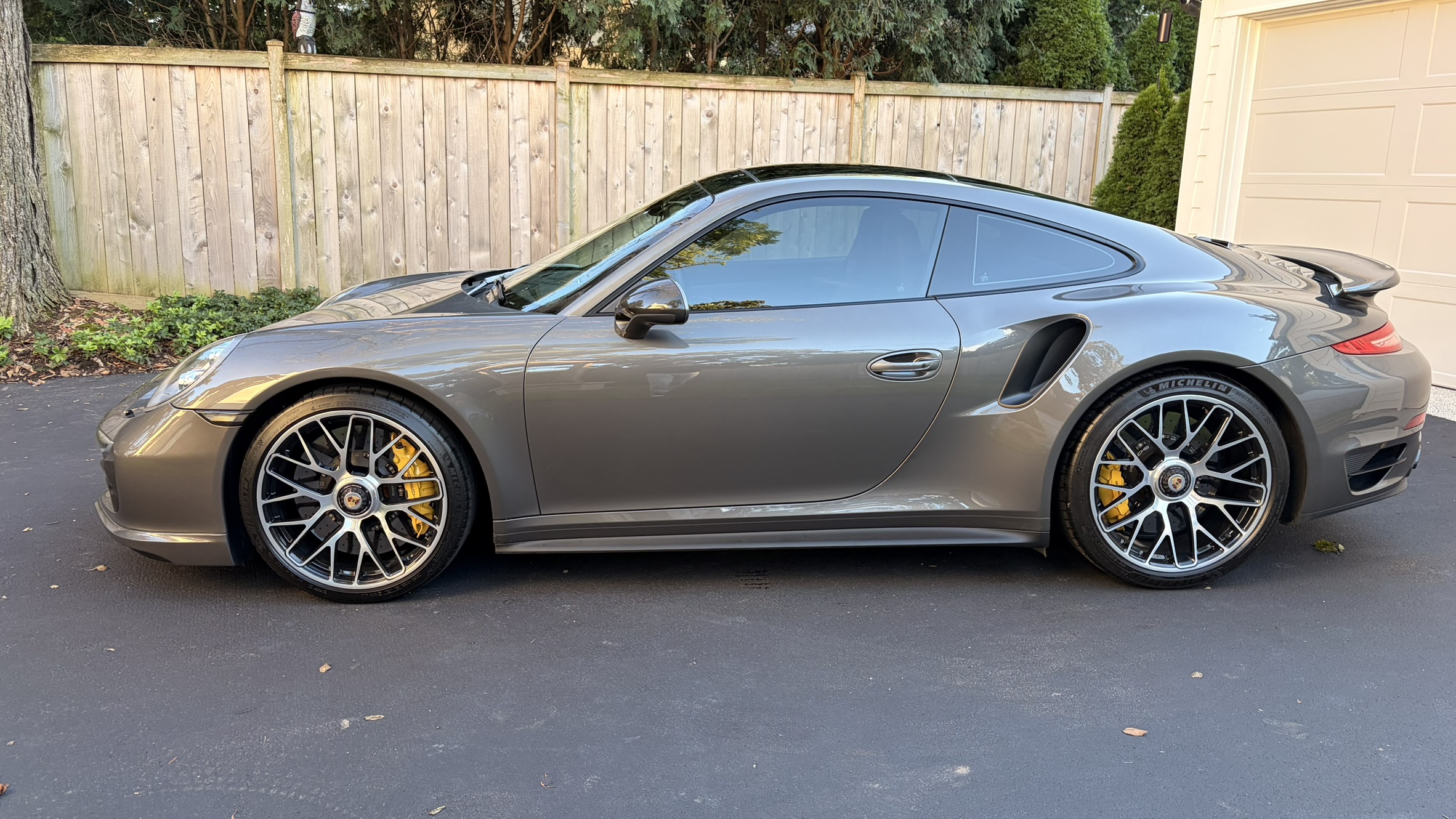 Used 2015 Porsche 911 Turbo S AWD/4WD image 1