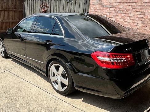 Used 2010 Mercedes-Benz E 350 Sedan image 24