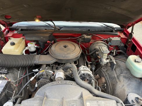 Used 1992 Chevrolet Silverado 1500 4x4 Regular Cab image 28