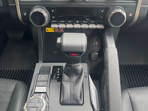 Used 2026 Toyota Tacoma TRD Off-Road w/ TRD Off Road Premium Package AWD/4WD image 10