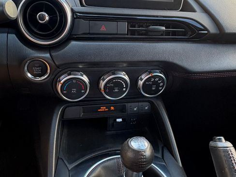 Used 2016 MAZDA MX-5 Miata Grand Touring RWD image 11