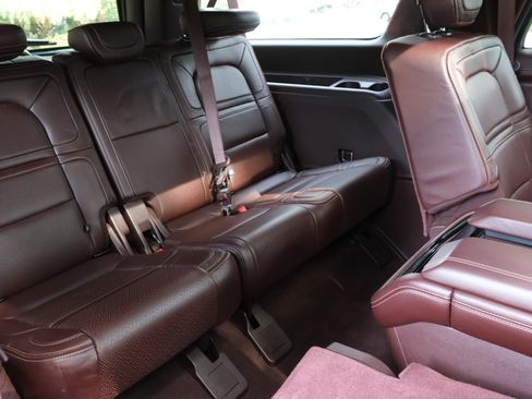 Used 2019 Lincoln Navigator L Black Label w/ Cargo Package image 11