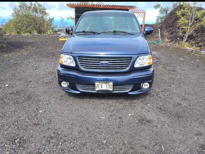 Used 2002 Ford F150 Lightning RWD image 5