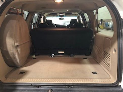 Used 2005 Ford Excursion Eddie Bauer image 20