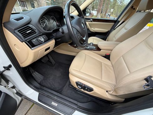 Used 2016 BMW X3 xDrive28i image 9