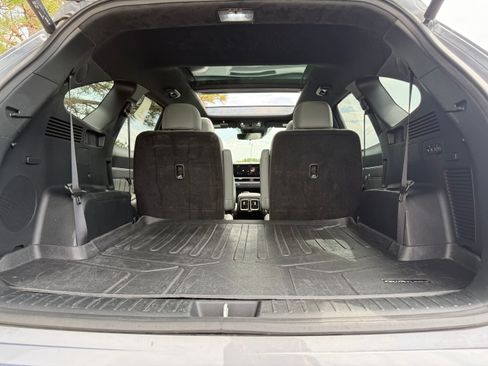 Used 2024 Kia Sorento SX Prestige w/ Sage Leather Package AWD/4WD image 17