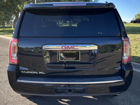 Used 2015 GMC Yukon XL Denali w/ Touring Package image 5