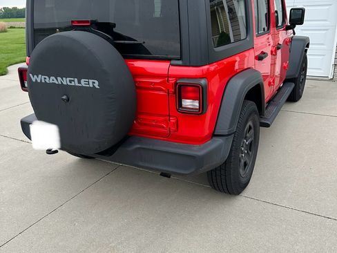 Used 2020 Jeep Wrangler Unlimited Sport AWD/4WD image 1