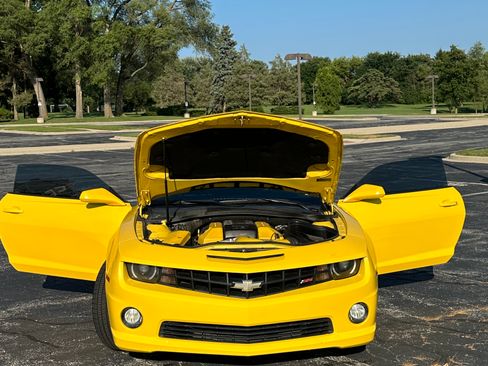 Used 2010 Chevrolet Camaro SS w/ RS Package RWD image 5
