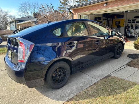 Used 2013 Toyota Prius Three image 4