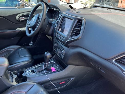 Used 2021 Jeep Cherokee Trailhawk w/ Trailer Tow Group image 10