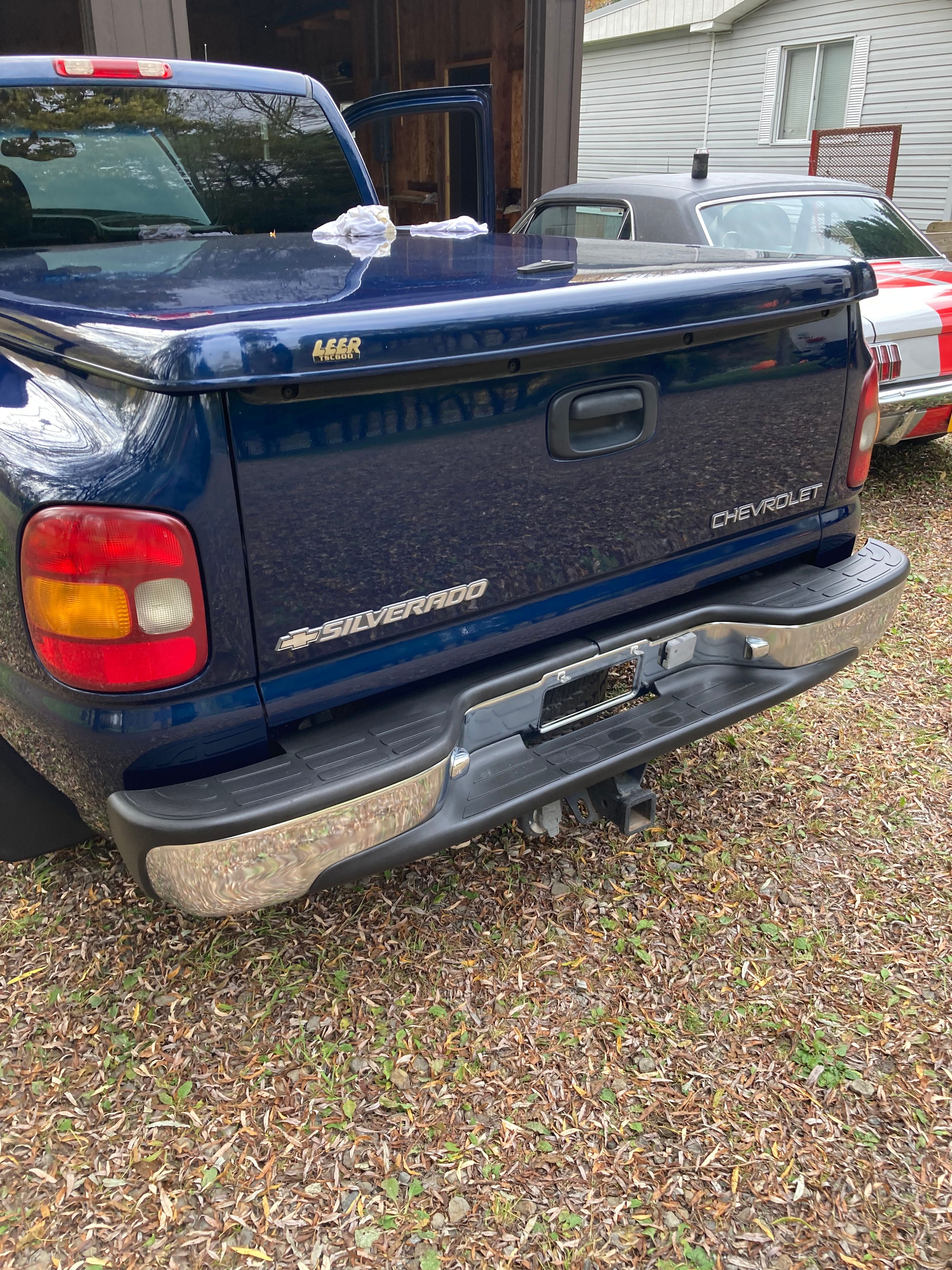 Used 1999 Chevrolet Silverado 1500 LS w/ Firm Ride Suspension Pkg RWD image 4