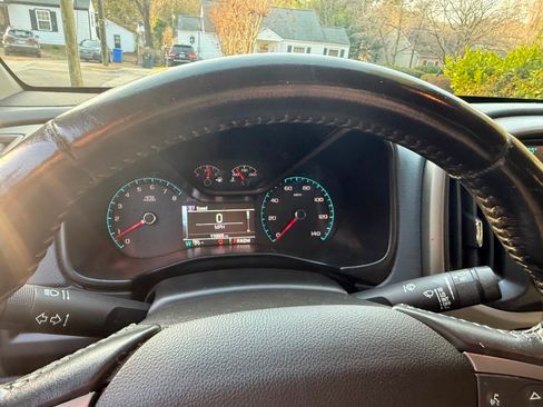 Used 2016 Chevrolet Colorado Z71 image 8