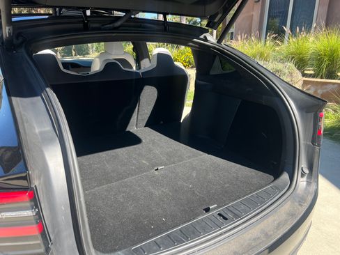 Used 2021 Tesla Model X Long Range image 12