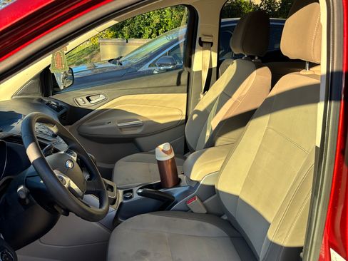 Used 2014 Ford Escape SE image 6