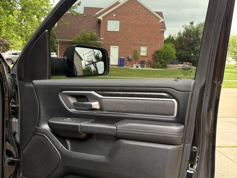 Used 2021 RAM 1500 Big Horn AWD/4WD image 16