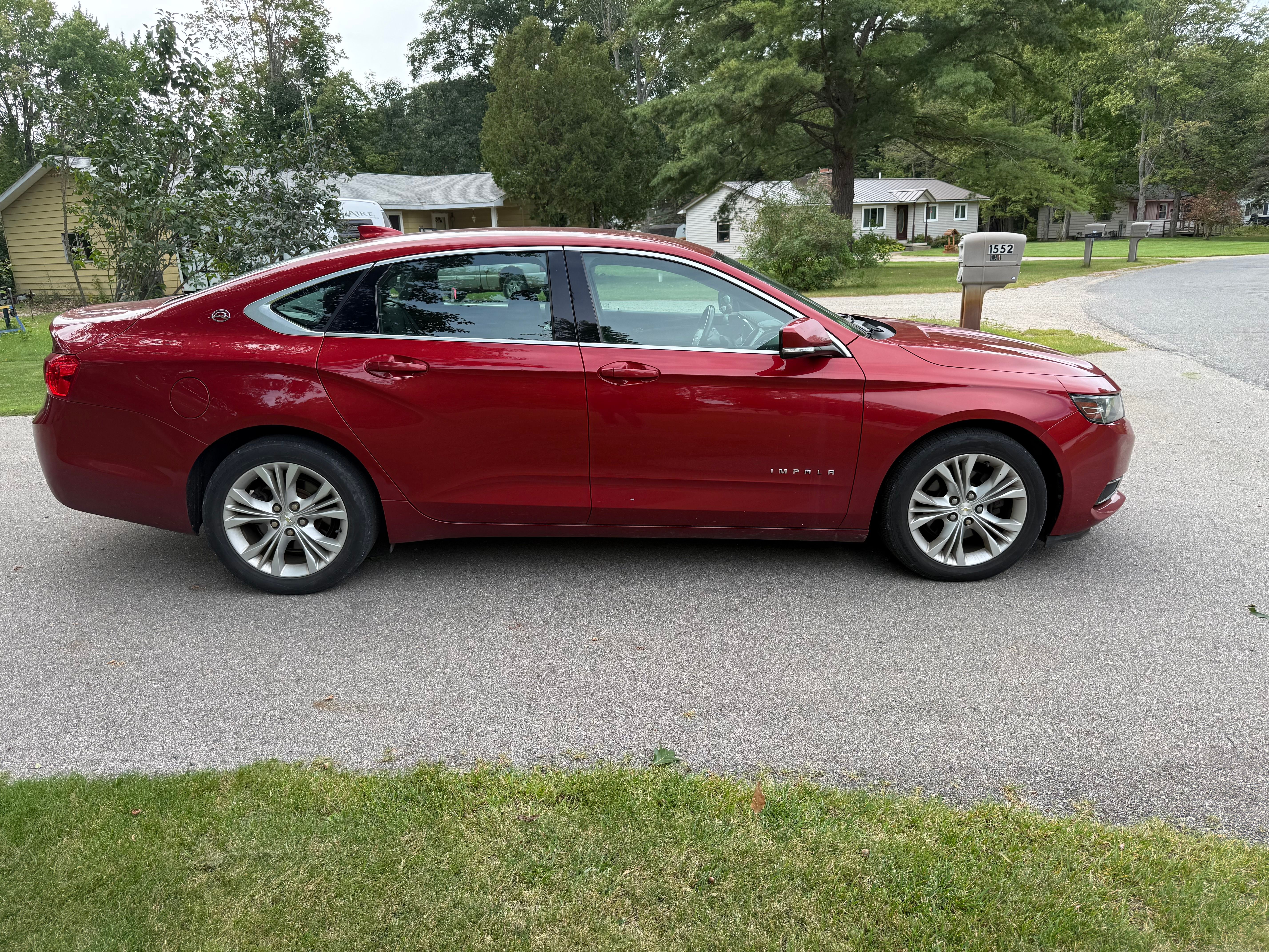 Used 2015 Chevrolet Impala LT w/ Convenience Package FWD image 14