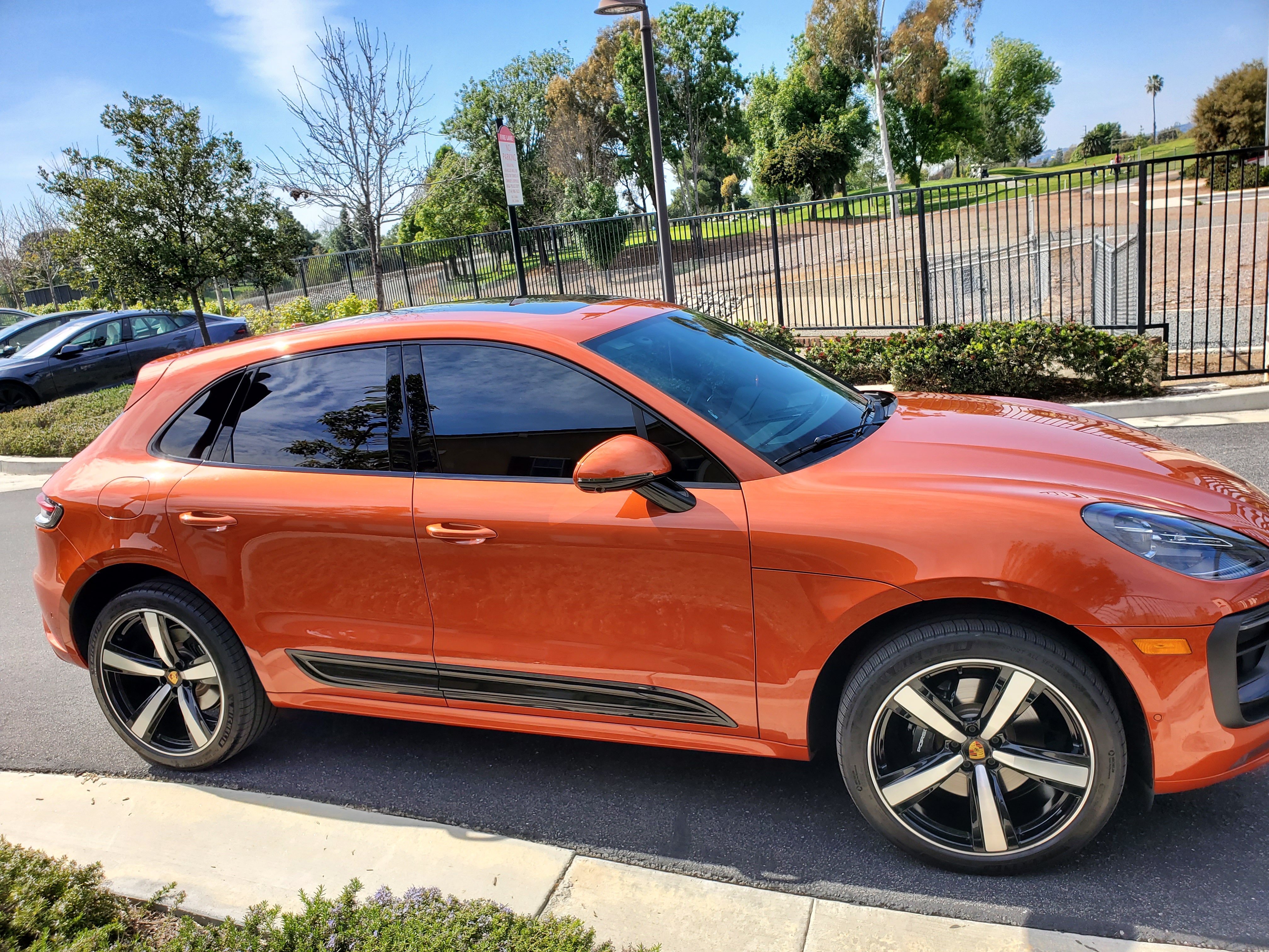 Used 2022 Porsche Macan S AWD/4WD image 22