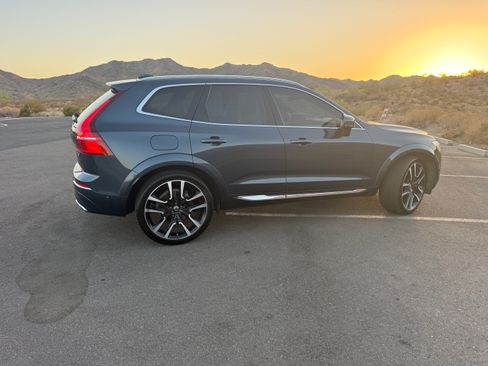 Used 2021 Volvo XC60 T6 Inscription AWD/4WD image 4